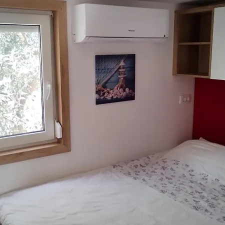 Sunrise Wellbeing Mobile - Mindful, Vegetarian, Active Retreat Kemp Grebaštica