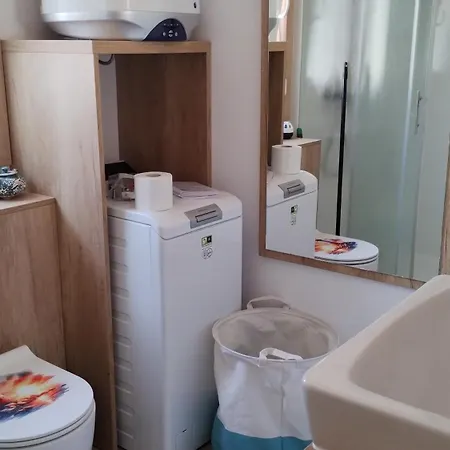 Kemp Sunrise Wellbeing Mobile - Mindful, Vegetarian, Active Retreat Grebaštica