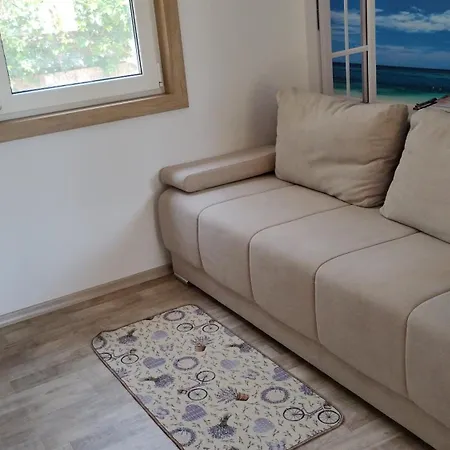 Sunrise Wellbeing Mobile Home - Mindful, Vegetarian, Active Retreat